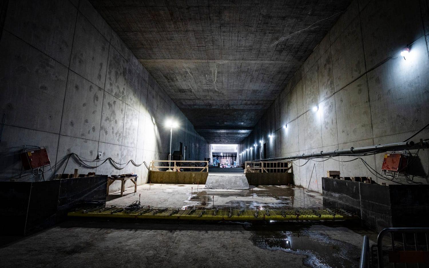 Västlänken i Göteborg hade brett, blocköverskridande stöd. I Härryda finns det kompakt politiskt motstånd mot en tunnel.