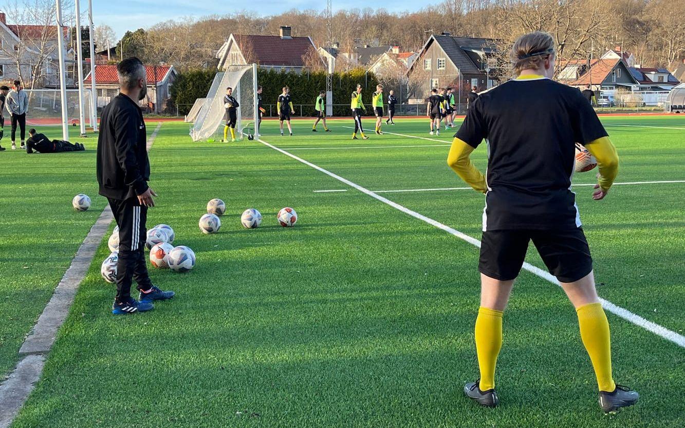 Härryda-Posten var på plats under torsdagskvällen när Mölnlycke IF höll träning.