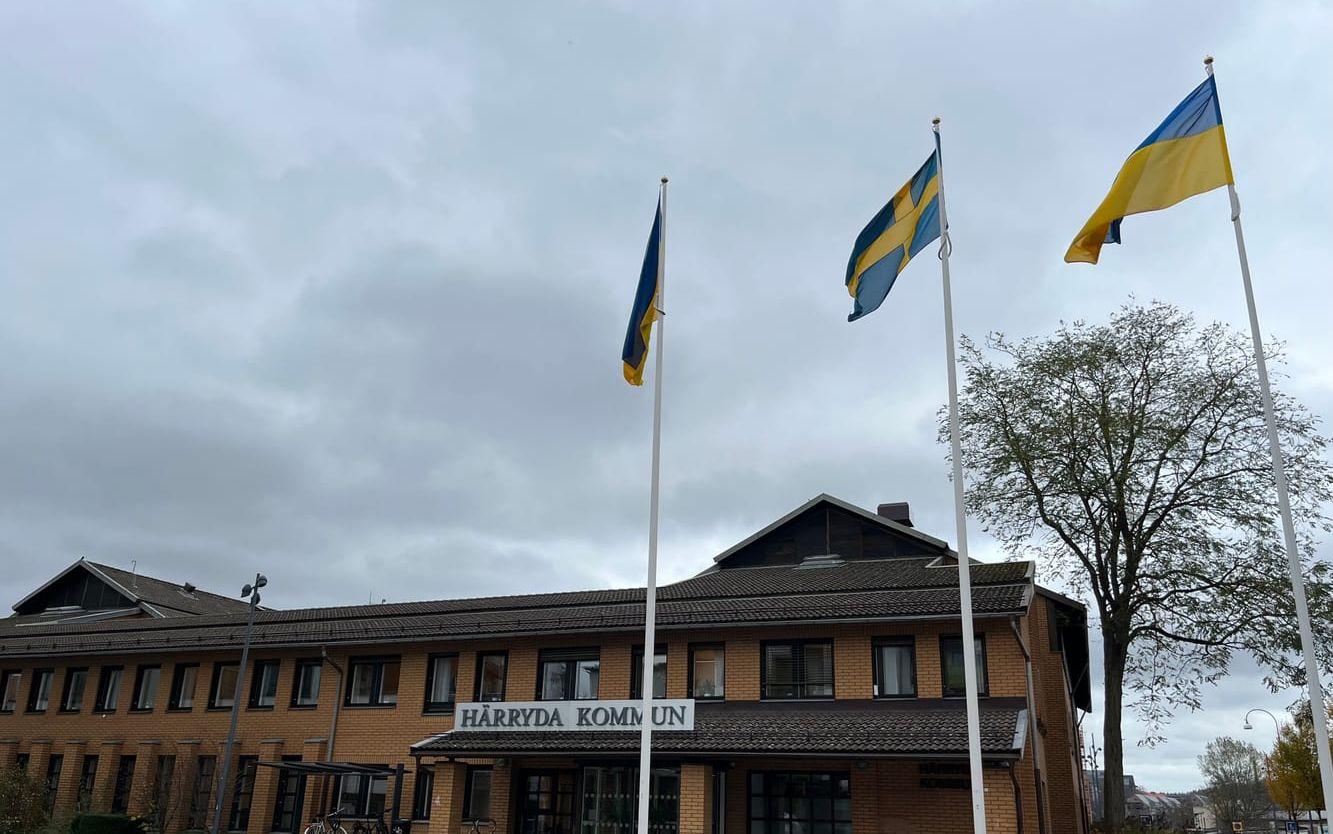 Härryda kommun flaggar för Ukraina.