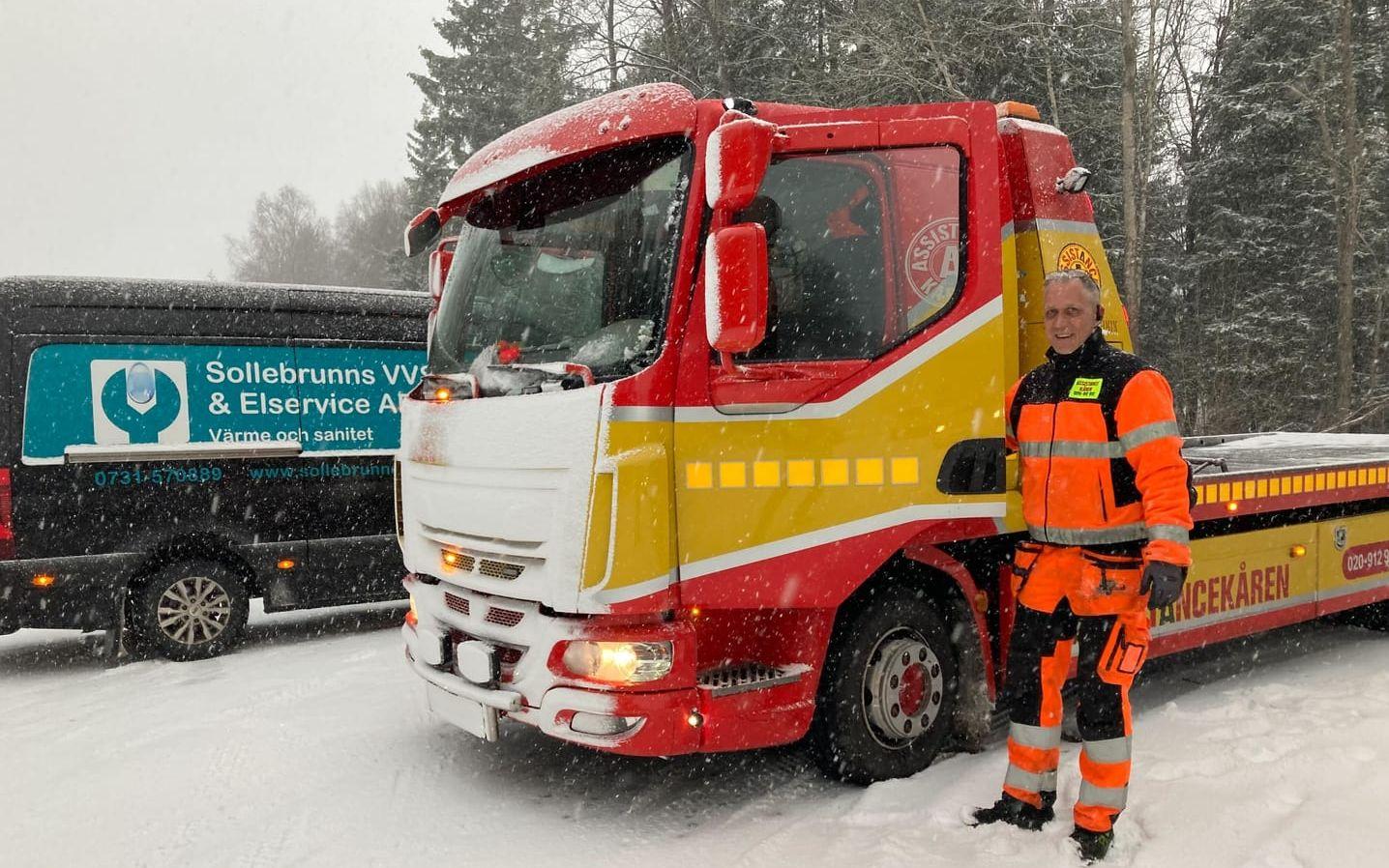 Daniel Svensson från Assistanskåren, som säger att trafikläget är svårt på flera håll.