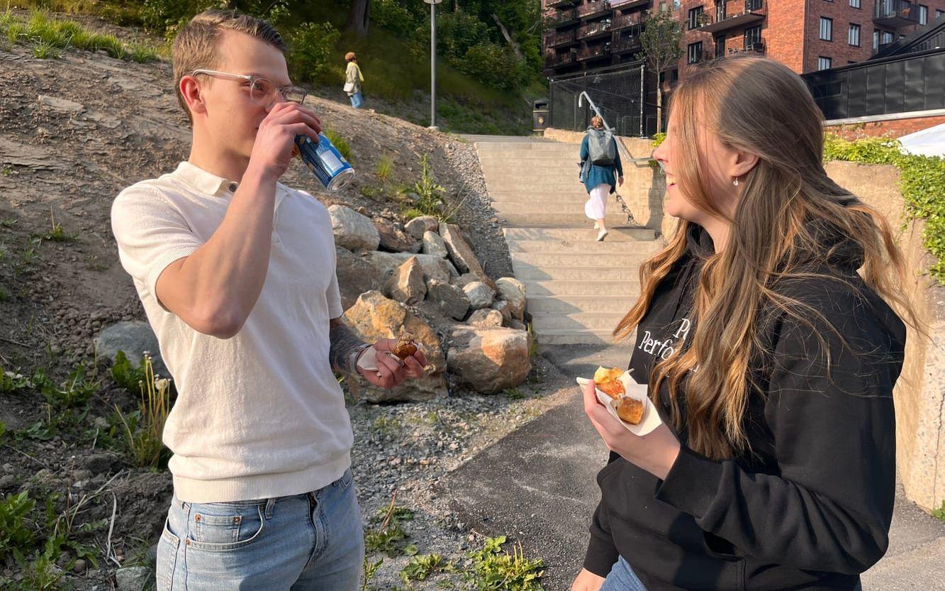 Victor Johansson och Thea Hjärn är nyinflyttade i området.