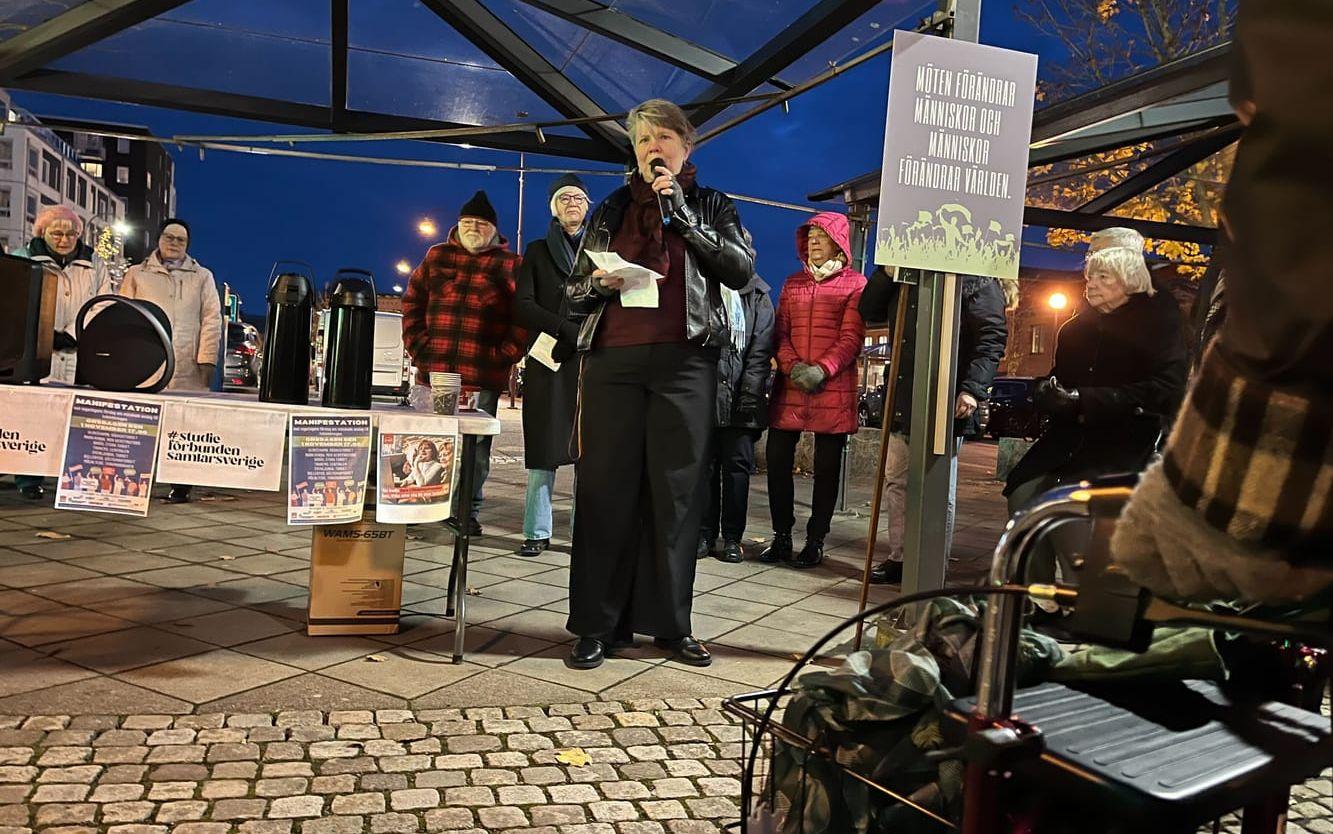 Karin Karlsson talade på manifestationen.