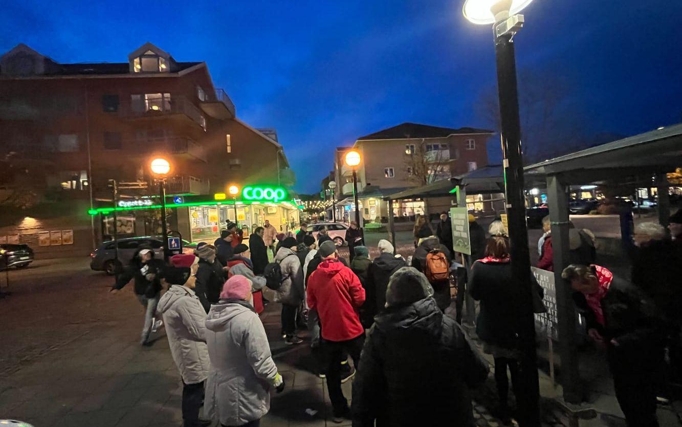 Manifestation för folkbildningen i centrala Mölnlycke.